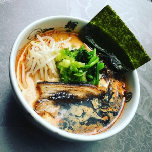 既成概念に捉われず、顧客のニーズに合わせたらーめんやつけ麵を開発&販売しています!