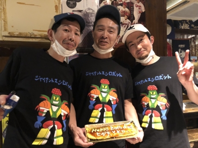 チームワークの良さが自慢です。20代~40代までのスタッフが在籍中!!
