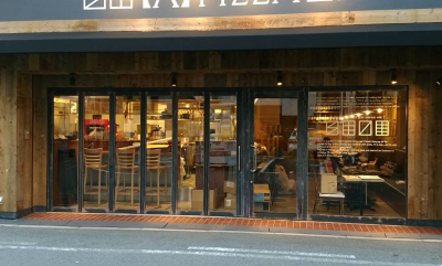当店を経営するのは韓国料理やイタリアンなどの様々な業態の飲食店を展開する安定企業!
