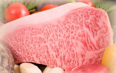 上質の肉をはじめ、こだわりの食材を使った料理を提供しています