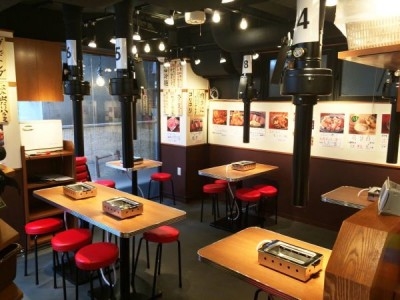 「新たな価値を創造し、世界に驚きと感動を。」をビジョンに食のエンターテイメントとなるお店です。