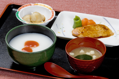 ソフト食の提供にも力を入れています。