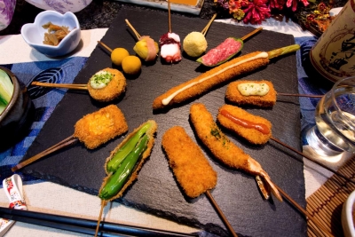 昭和49年創業の老舗串カツ店!ネタひとつひとつにこだわり、新鮮な食材、旬の食材を提供しています。