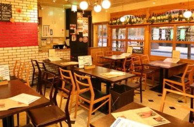 月給25万円~!昇給年2回、賞与年3回、さらには売上インセンティブ制度もあり、収入UPも期待大◎