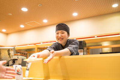 女性の副店長も、複数店で活躍しています。